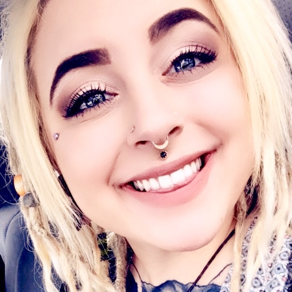 Meet your Posher, Hailey